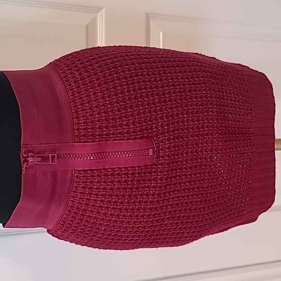 Fuchsia pink waffle knit mini skirt with oversized zipper, M - Picture 7 of 7